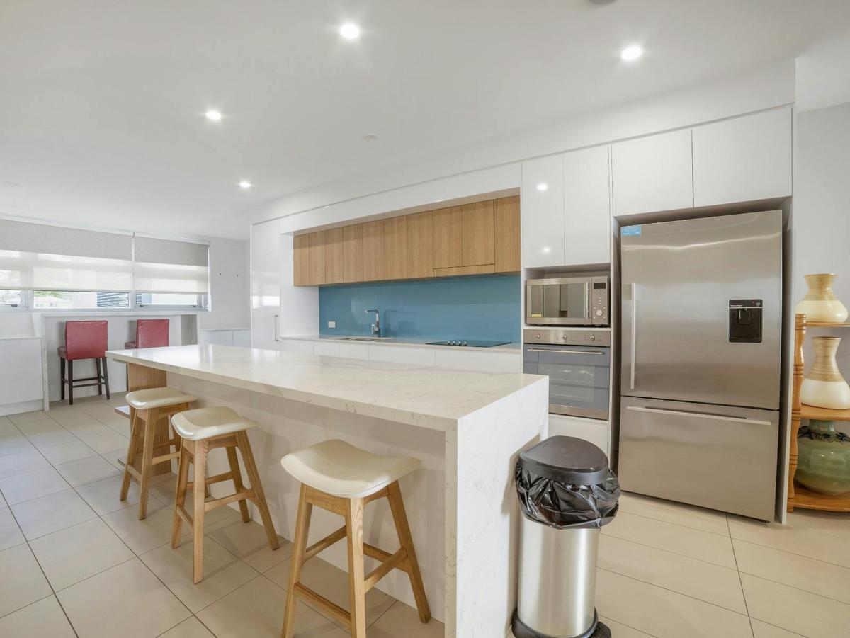 2 Bedroom Beachfront Apartment