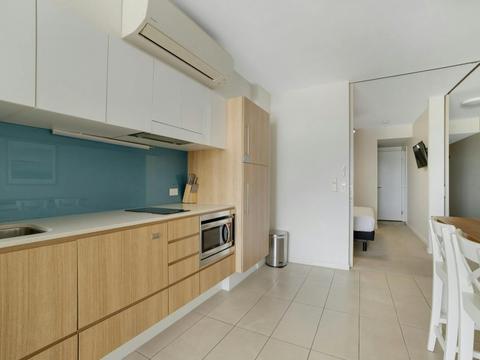 1 Bedroom Ocean View Apartment