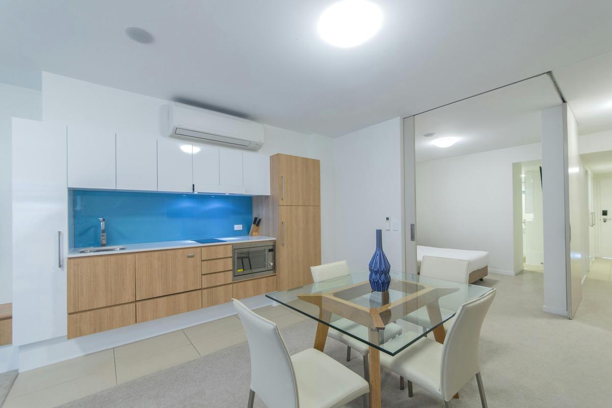 1 Bedroom Partial Ocean View