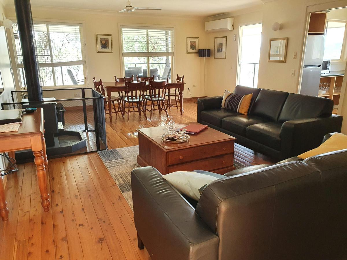 Shiraz Cottage