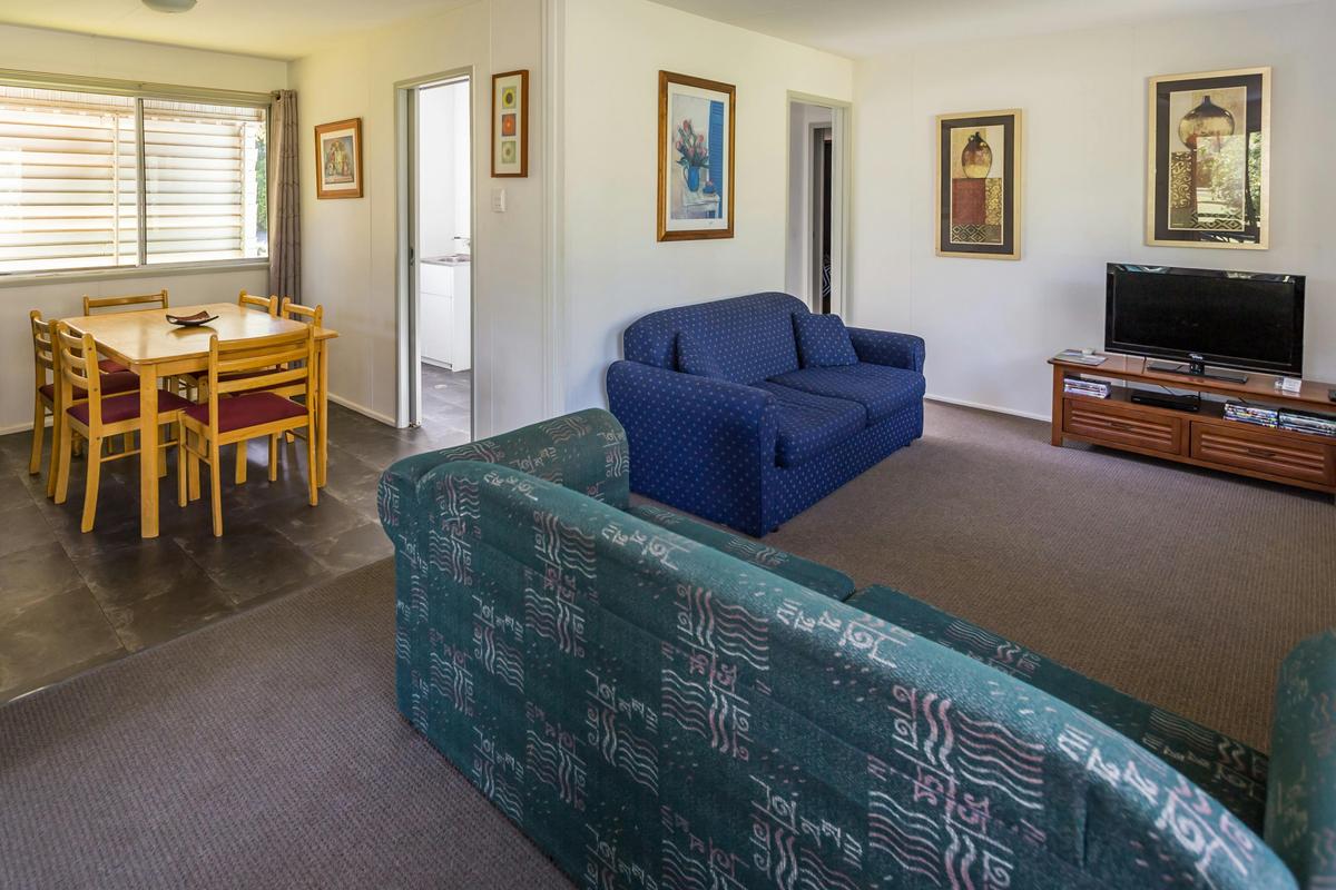 Cottage Lounge and Dining