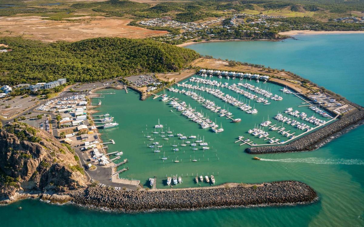 Rosslyn Bay