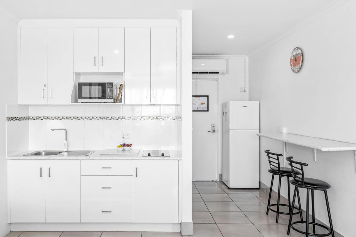 1 Bedroom Suite