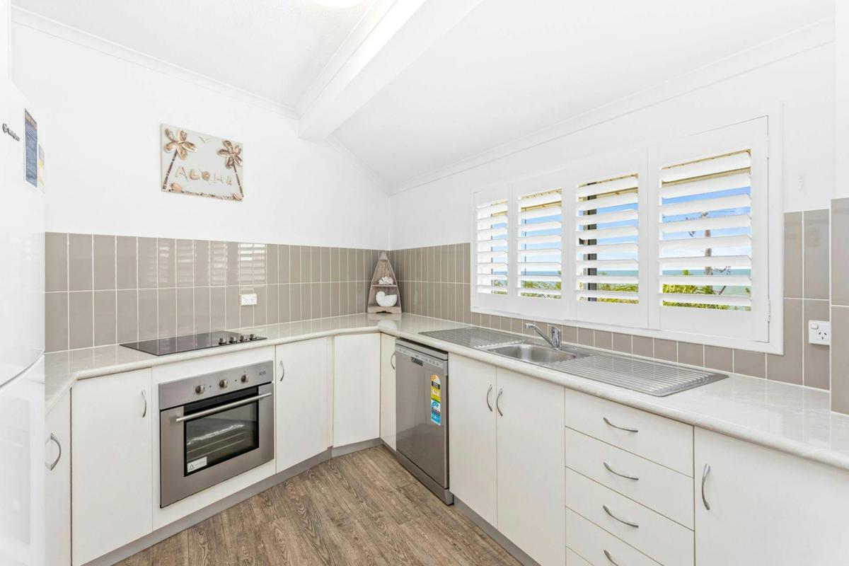 2 Bedroom Ocean View Apartment