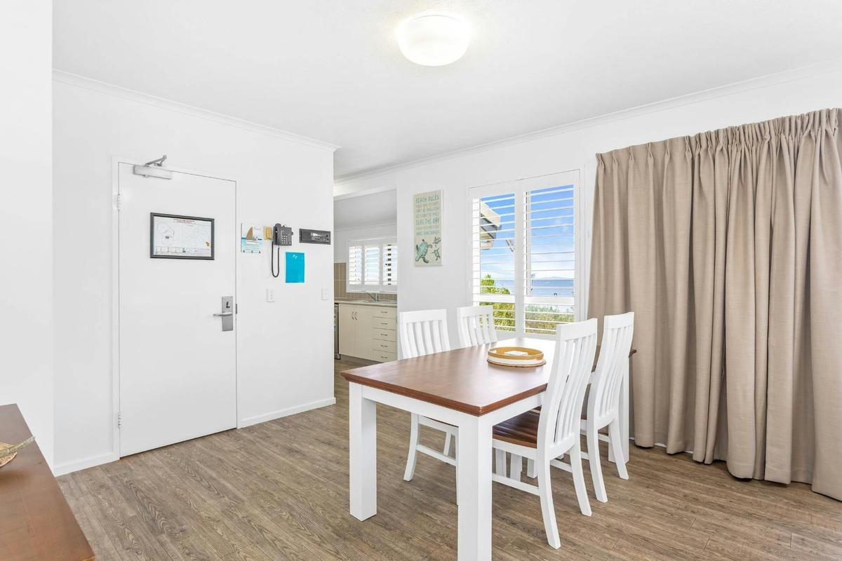 2 Bedroom Ocean View Apartment