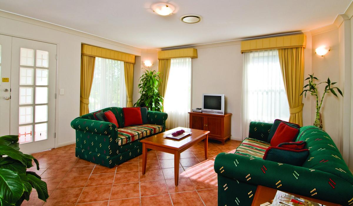 Corner Spa Suite