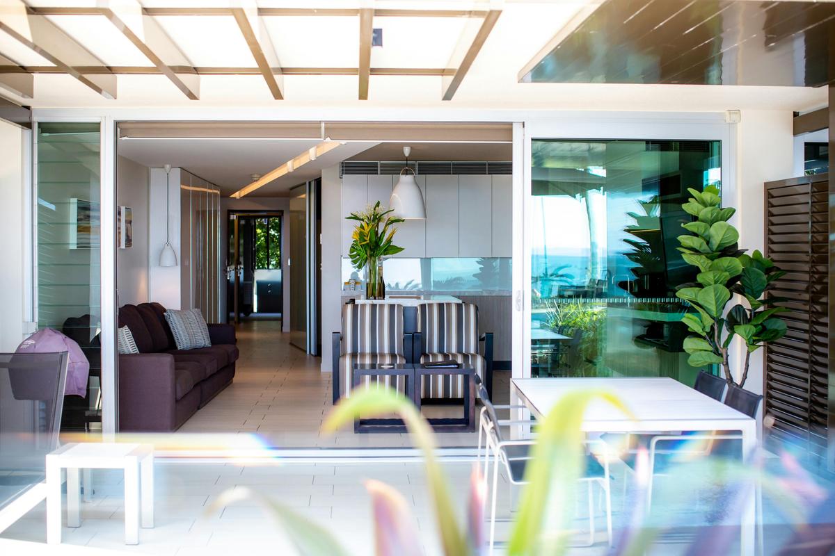 2 Bedroom Deluxe Beachfront Apartment