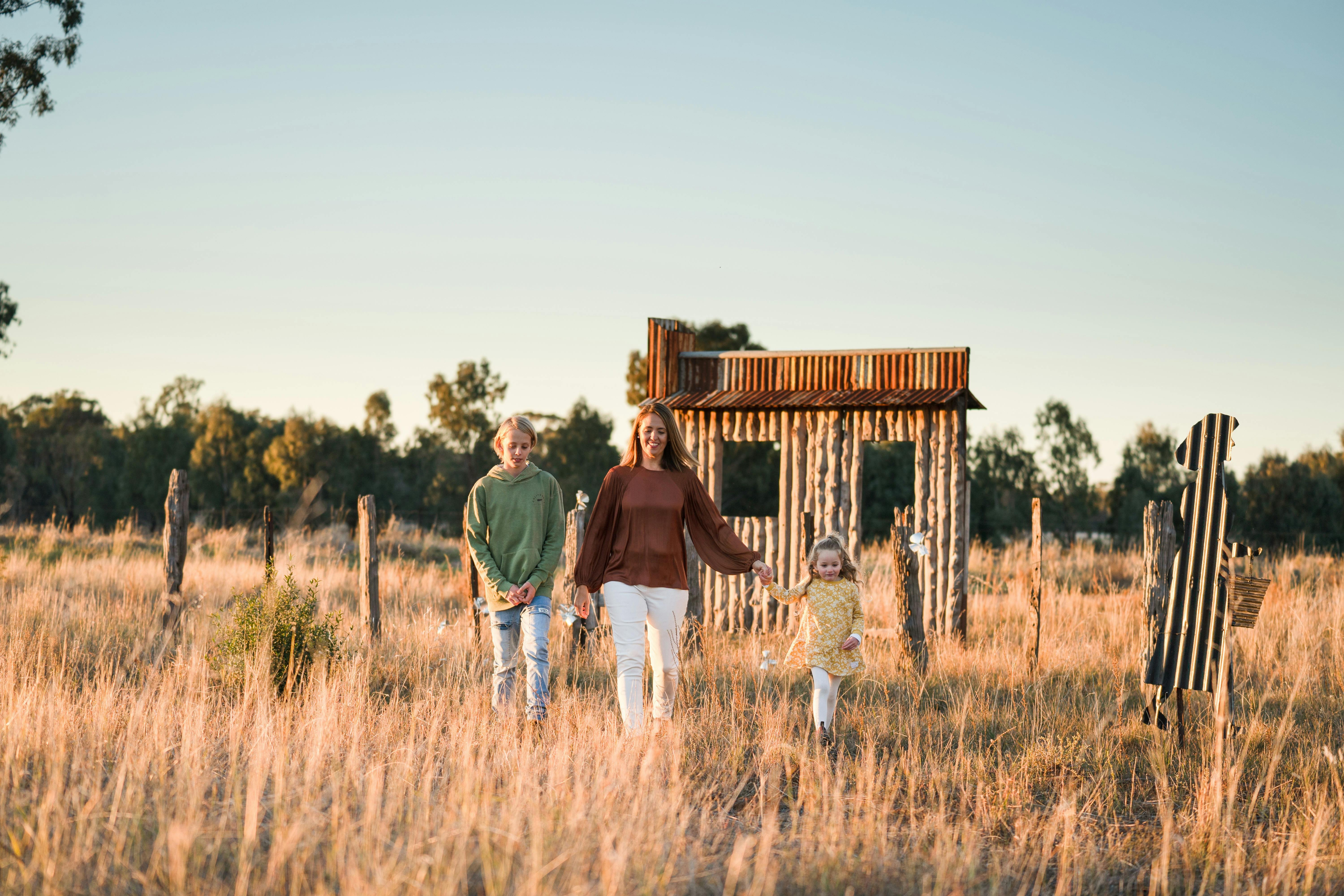Pastoral shadows of Brookong