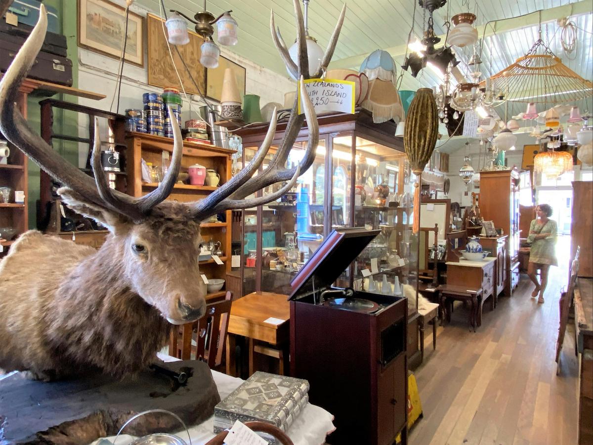 Scotland Yard Antiques, Ipswich