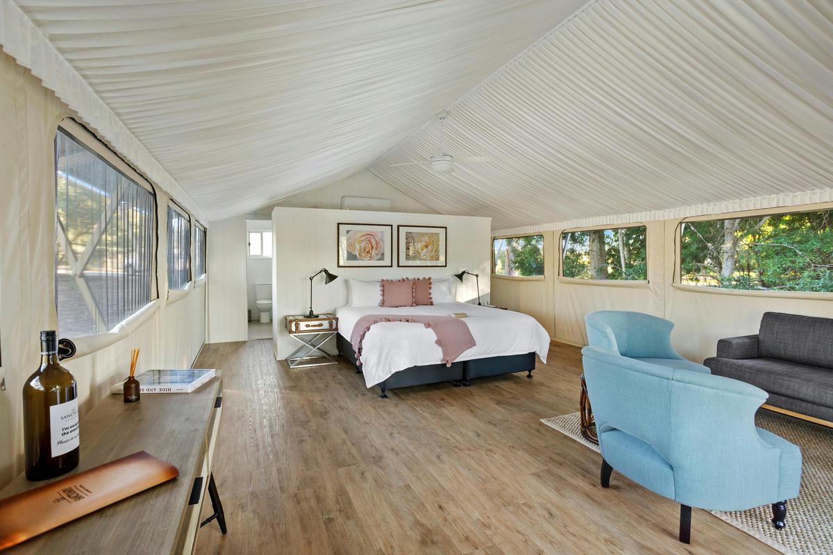 Honeymoon Pavilion