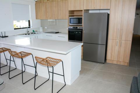 1 Bedroom Ocean View Apartment