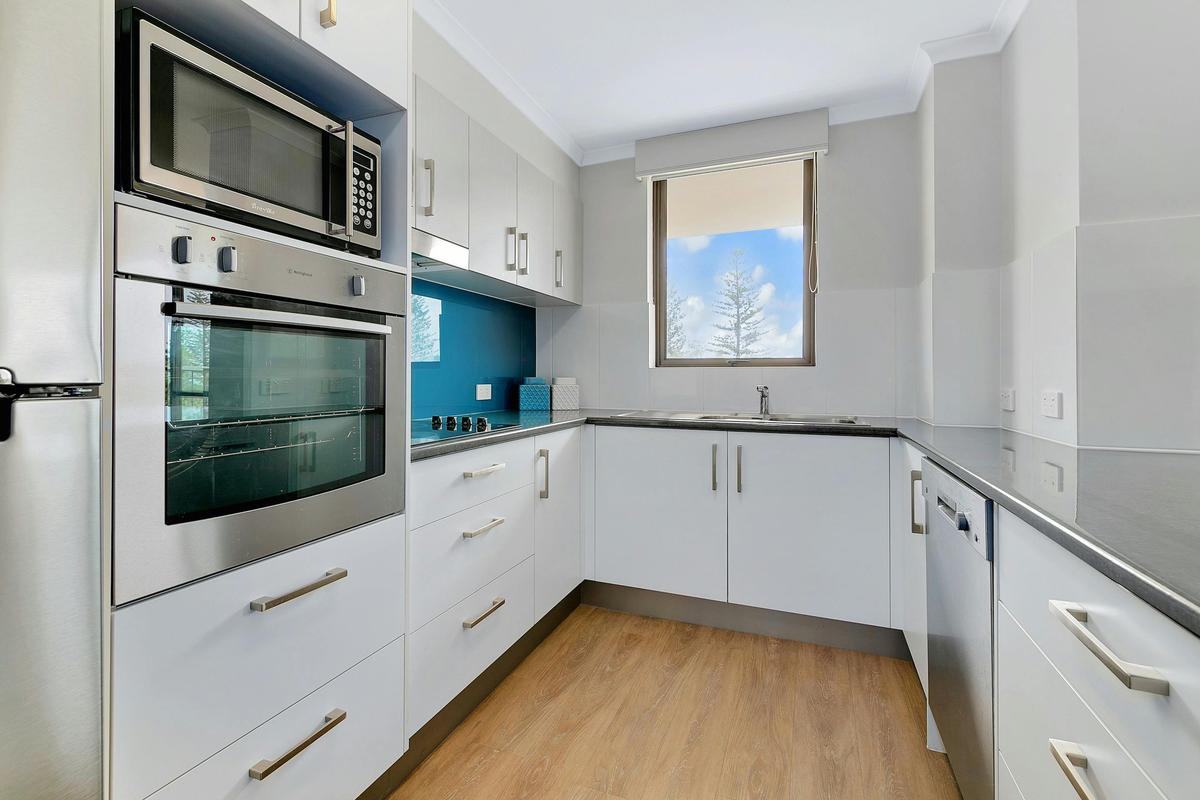 2 Bedroom Ocean View Apartment