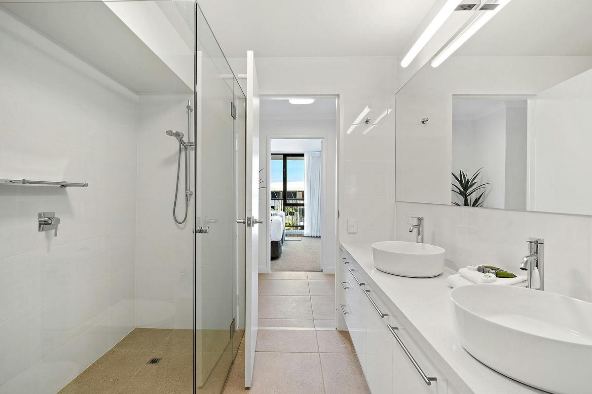 1 Bedroom Ocean View Apartment