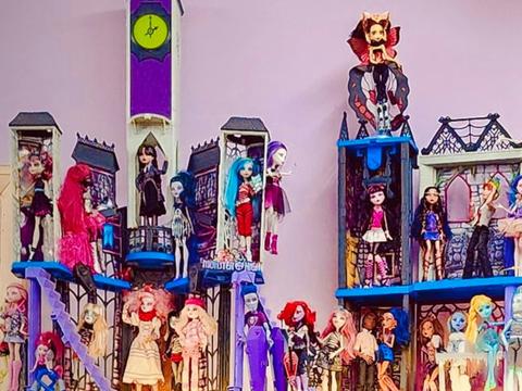 Rare and Pretty Dolls Shop