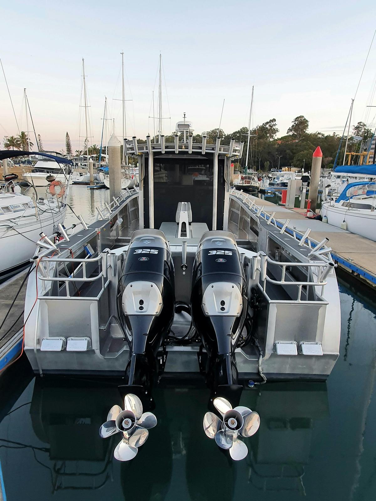 Wide and stable fishing platform