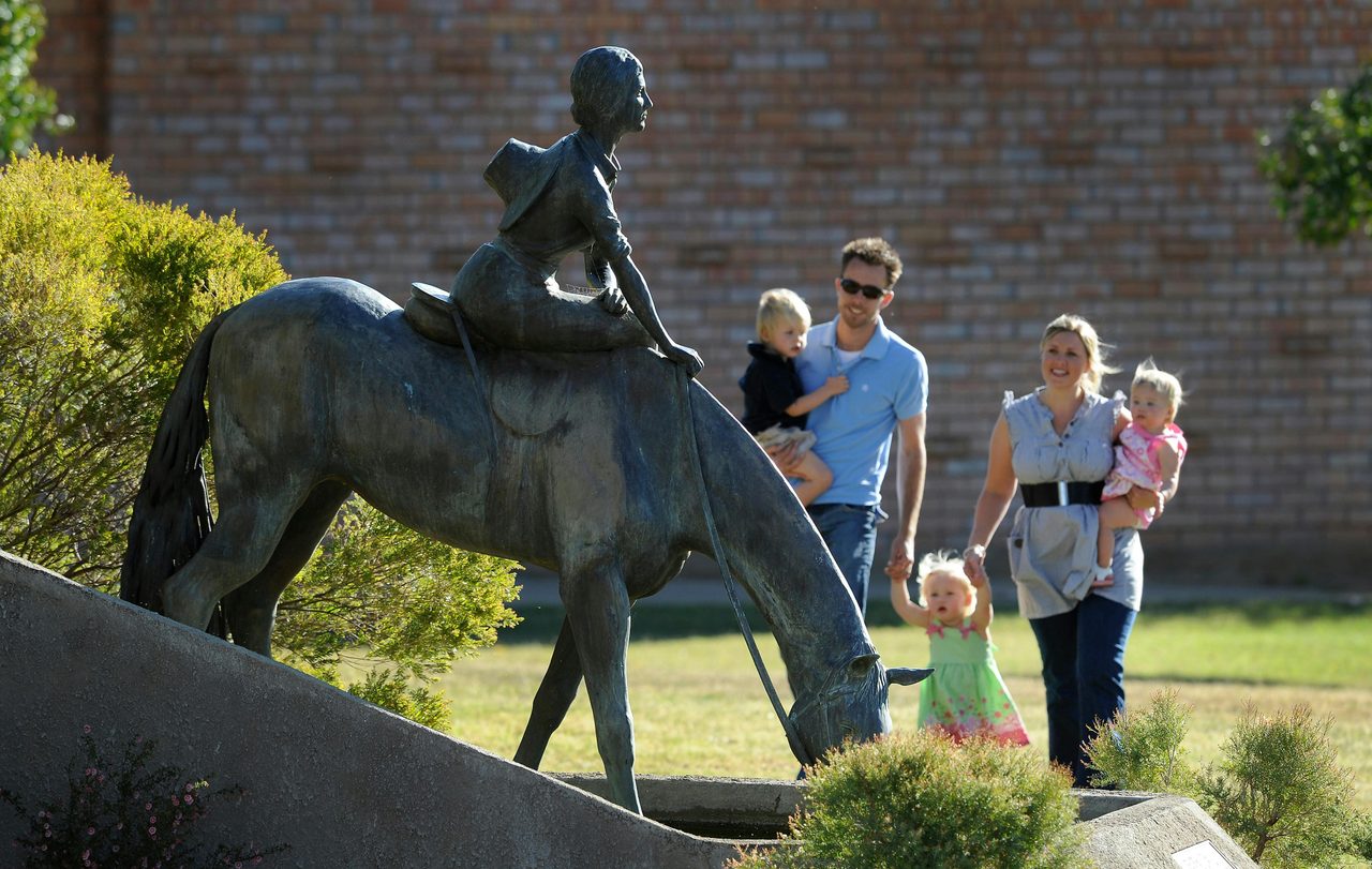 Mackellar Statue