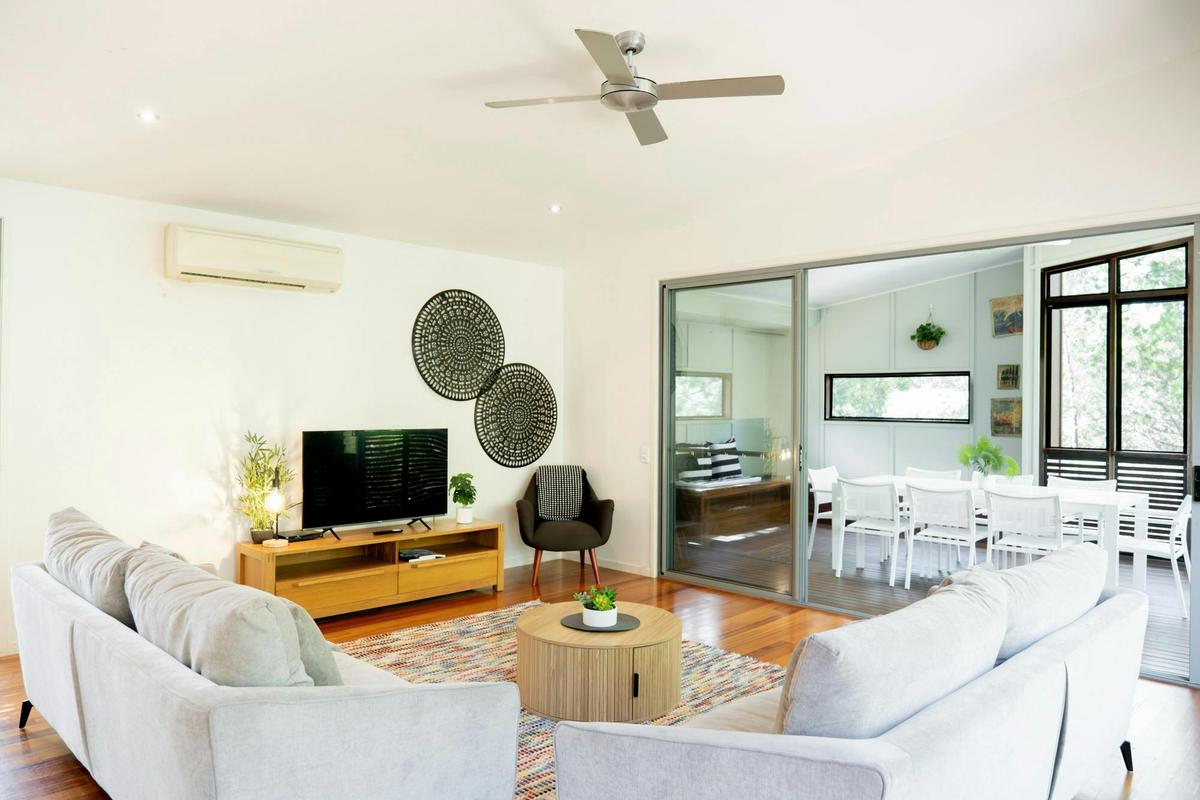 3 or 4 Bedroom Deluxe House