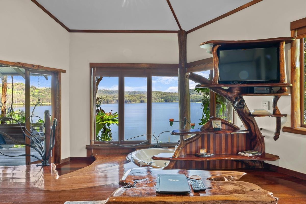 Secrets Premium Penthouse Treehouse