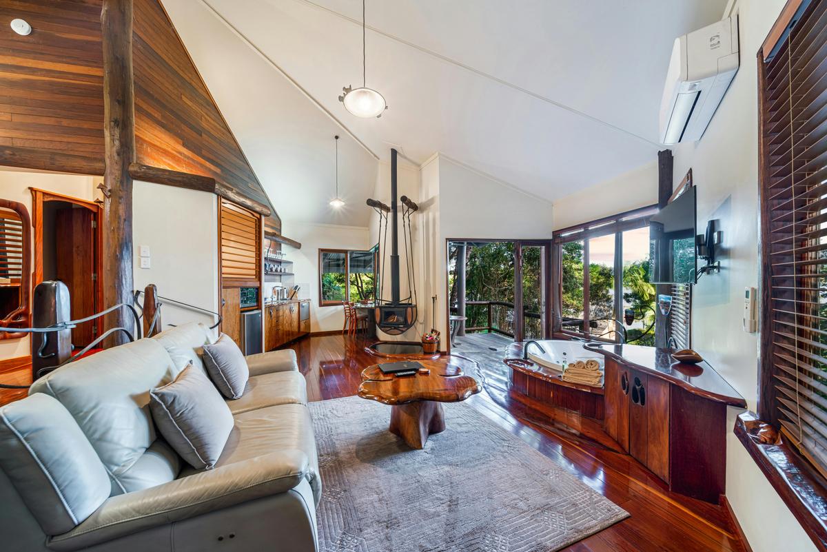 Luxury Treehouses