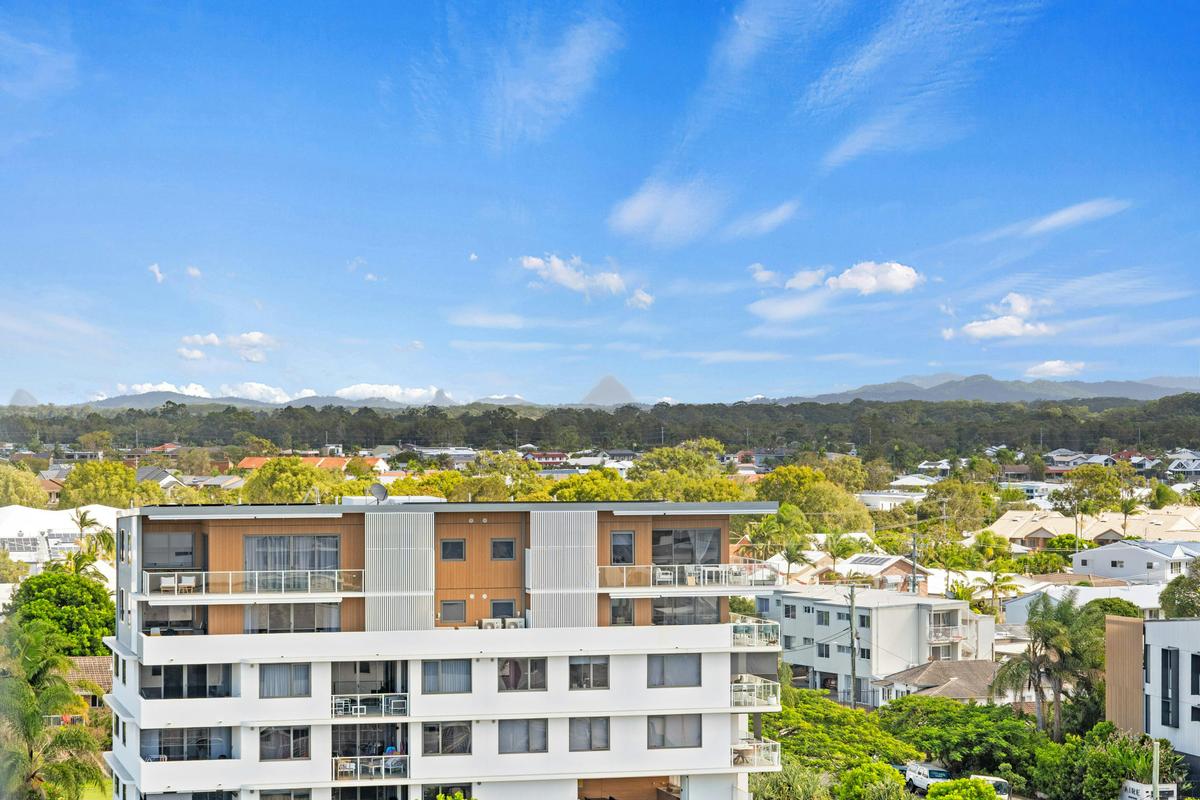 Sea Breeze Mooloolaba Hinterland Views