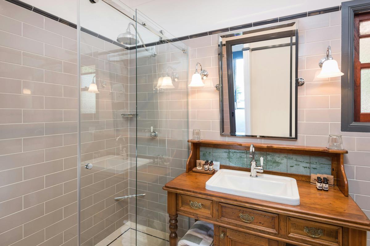 Valley View Rooms