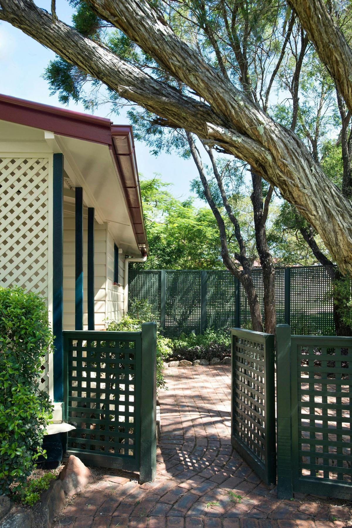 Chinese Cottage