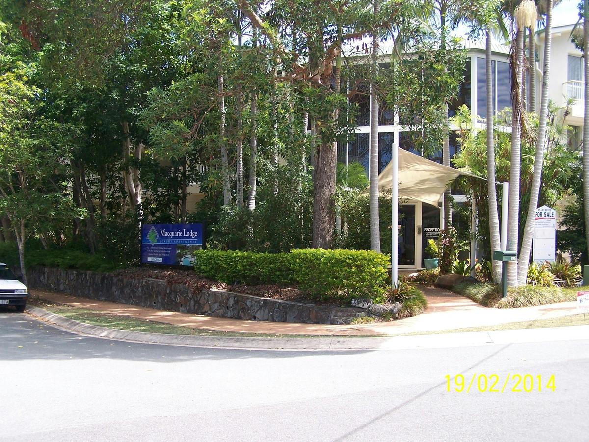 Macquarie Lodge Noosa - Entrance