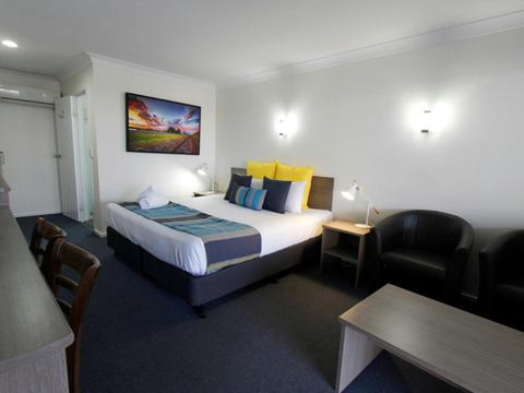 Sugar Country Motor Inn
