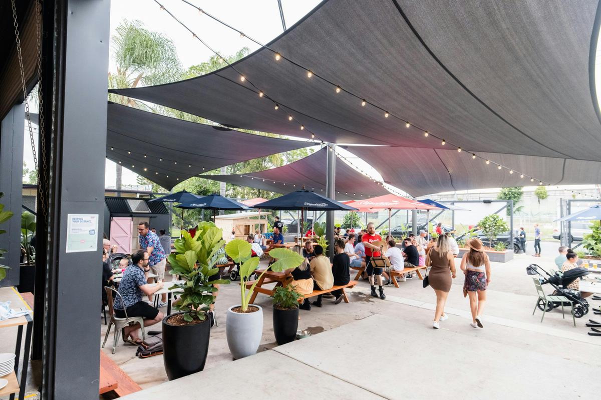 Slipstream Brewing outdoor beer garden