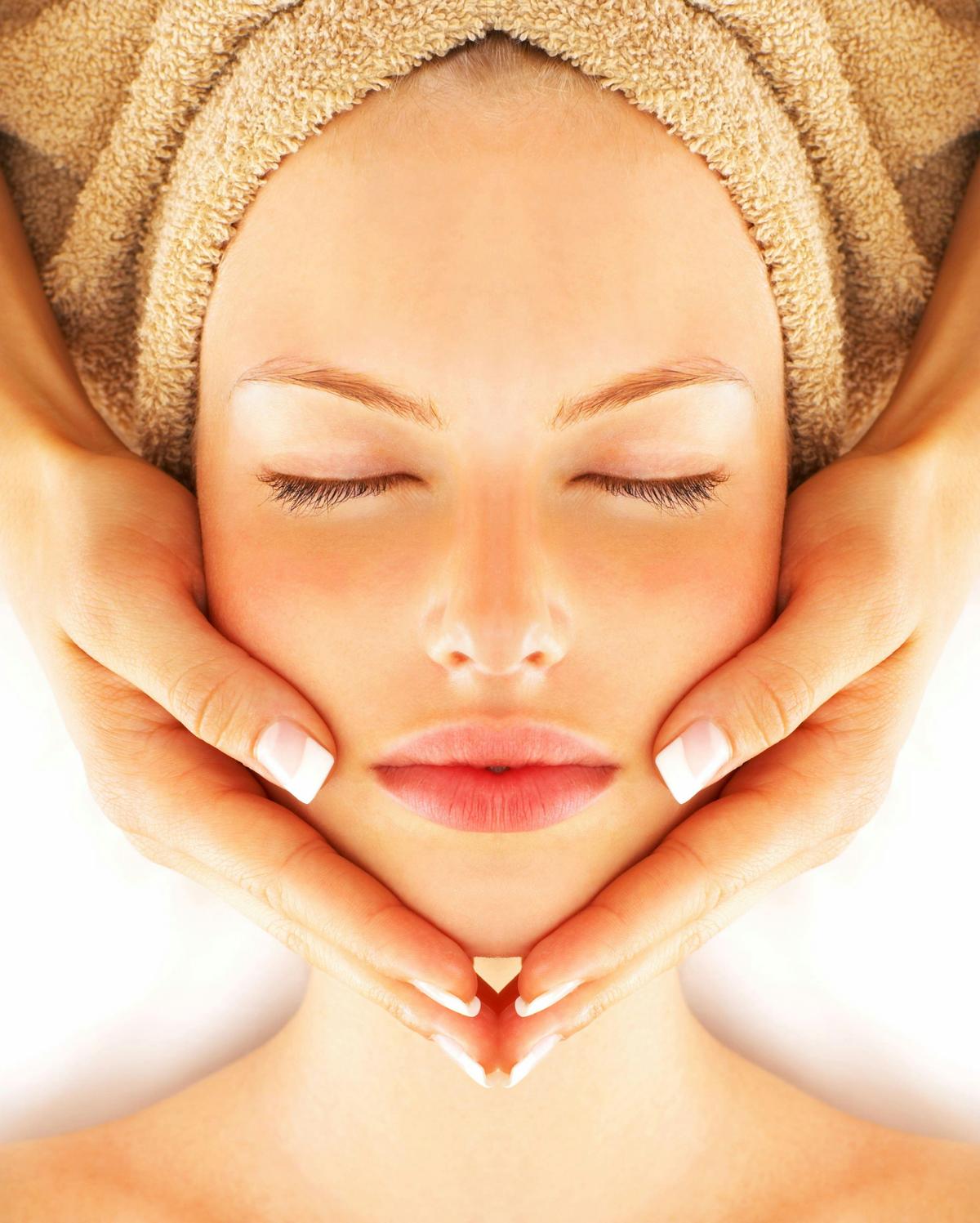 Free Facials, Body Scrub Exfoliation, Reflexology, Hot Steamed Towels With Every Day Spa Package
