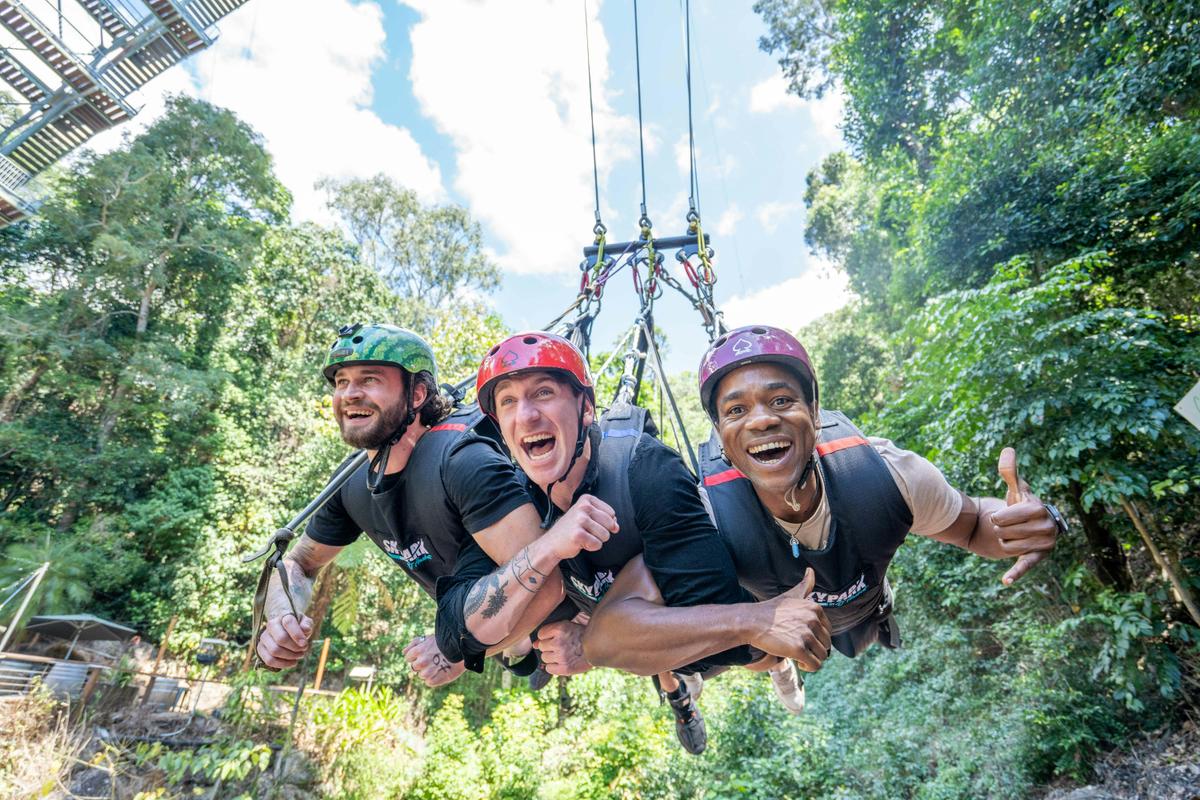 Mates Giant Swing