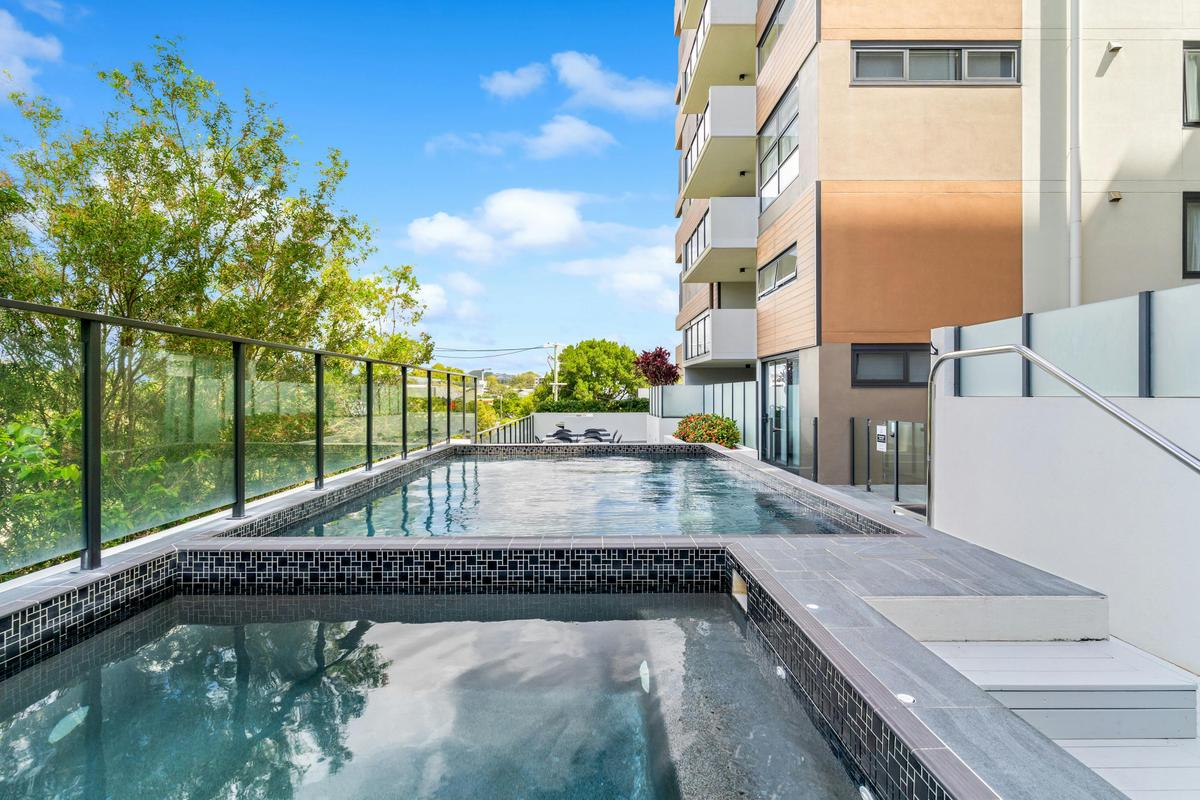 Rhythm On Beach Spa, Pool & BBQ Area