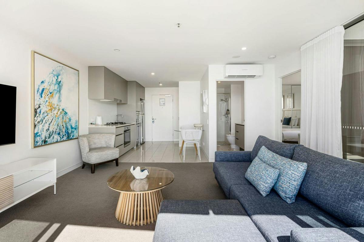 1 Bedroom Ocean View Apartment