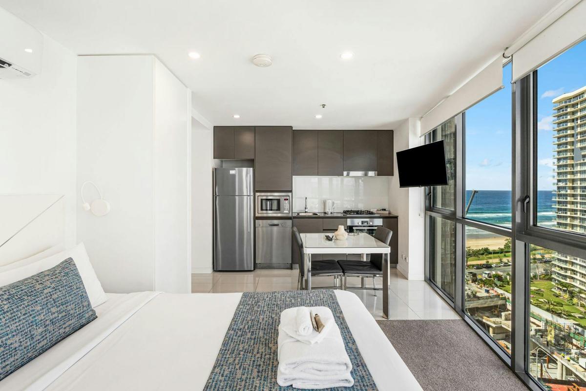 Studio Apartment