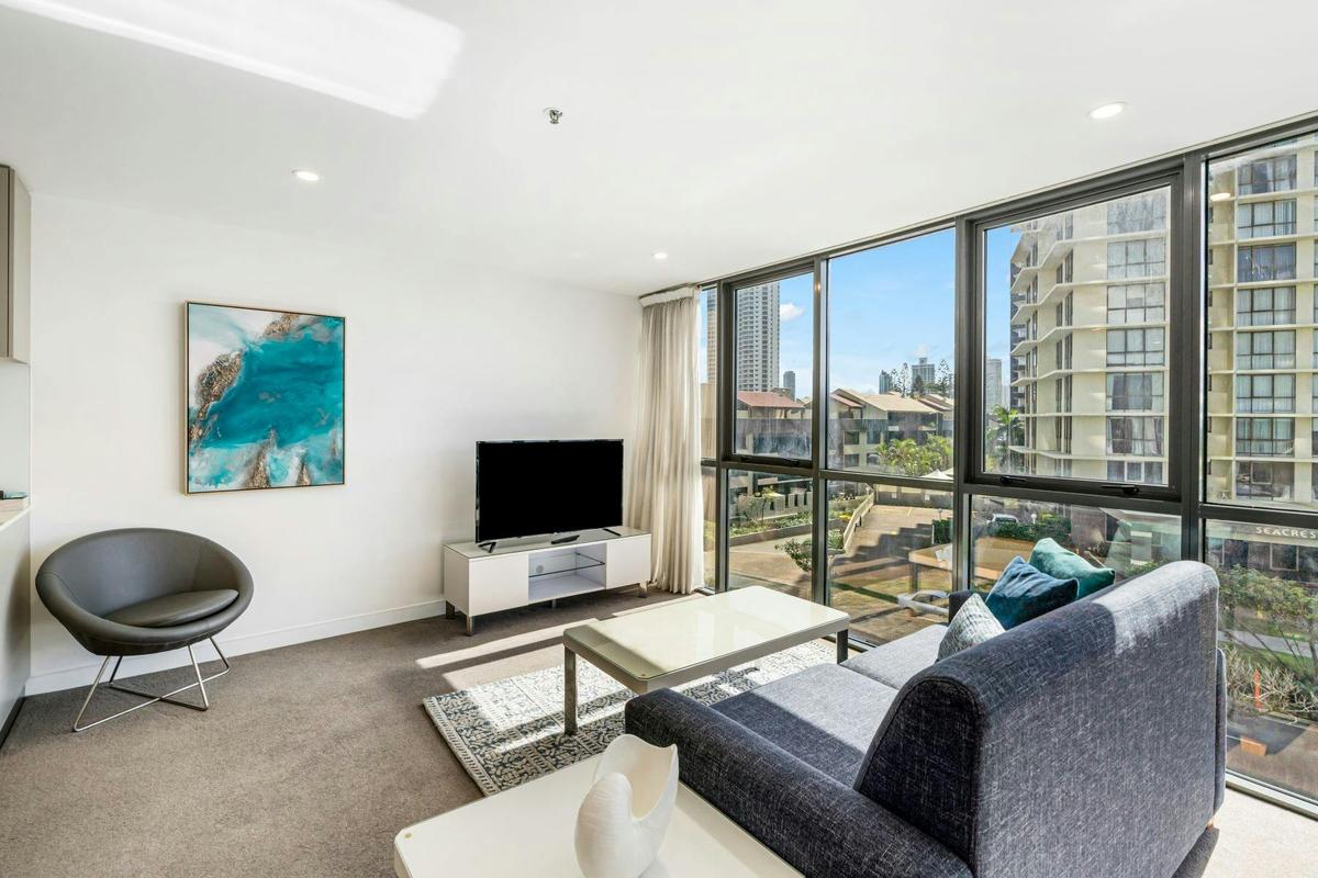 1 Bedroom Apartment