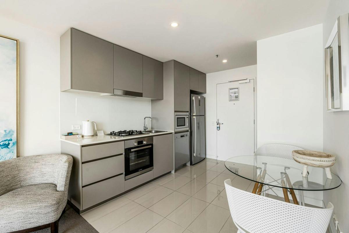 1 Bedroom Ocean View Apartment