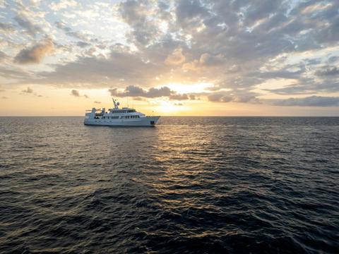 7 Day Cod Hole and Coral Sea