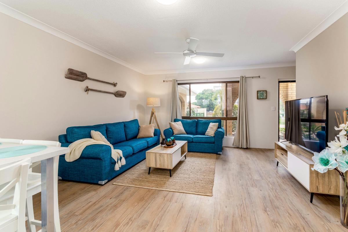 Lounge room