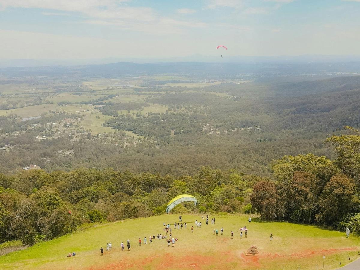 Tastes of Tamborine Mountain Premium Food & Wine Tour