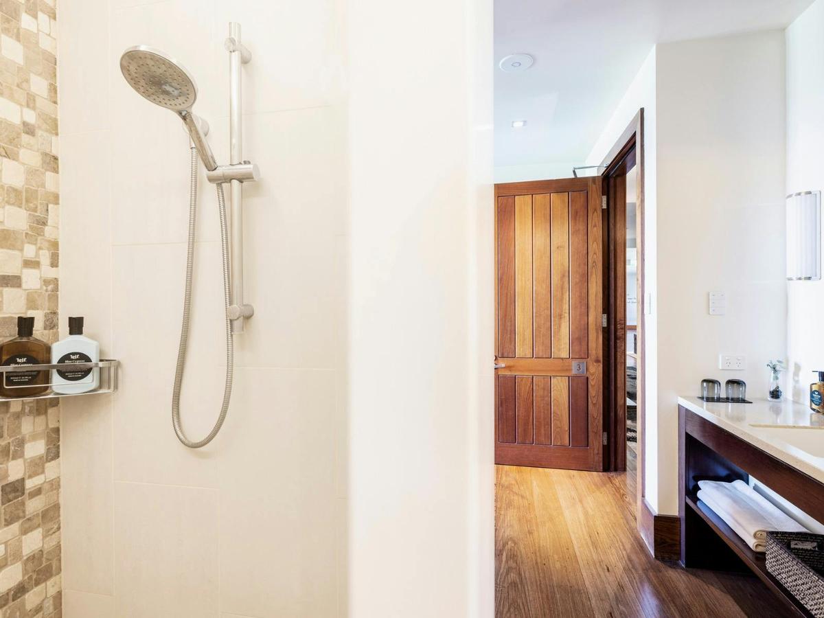 Lodge Suite