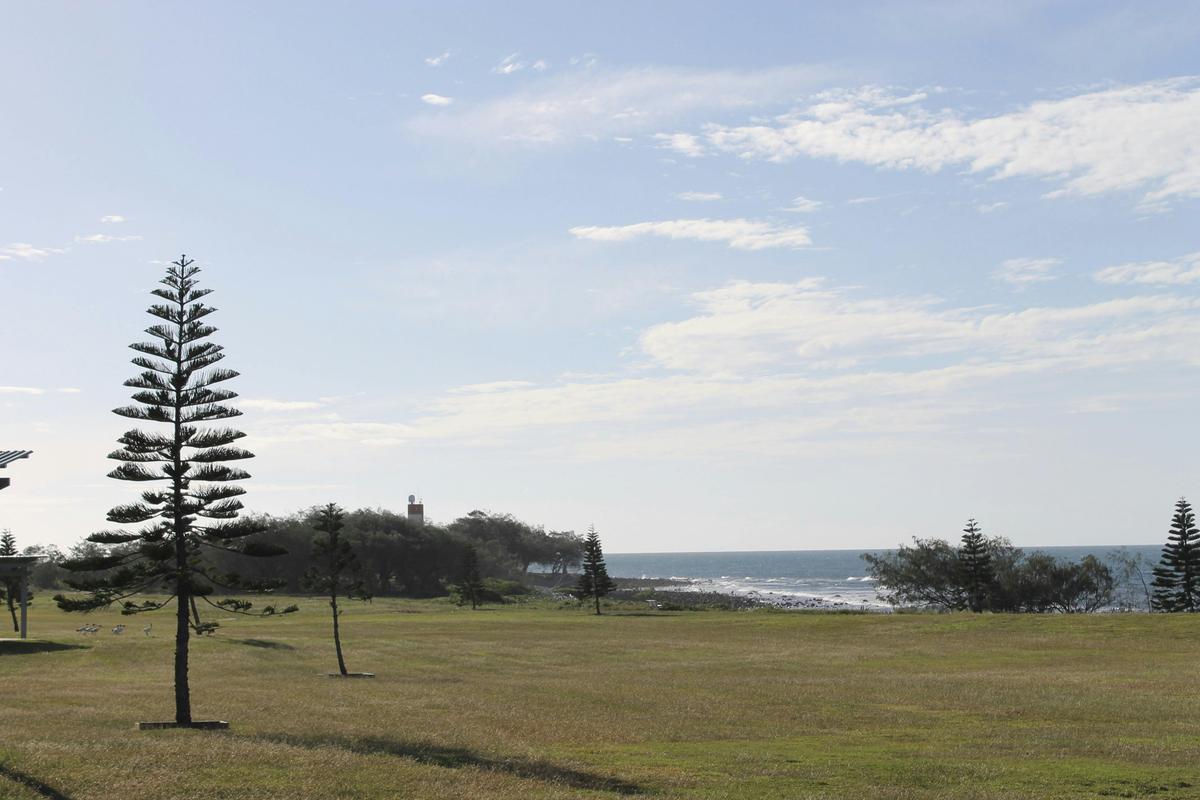South Head Parklands, Burnett Heads