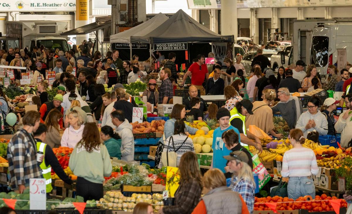 Saturday Fresh Market