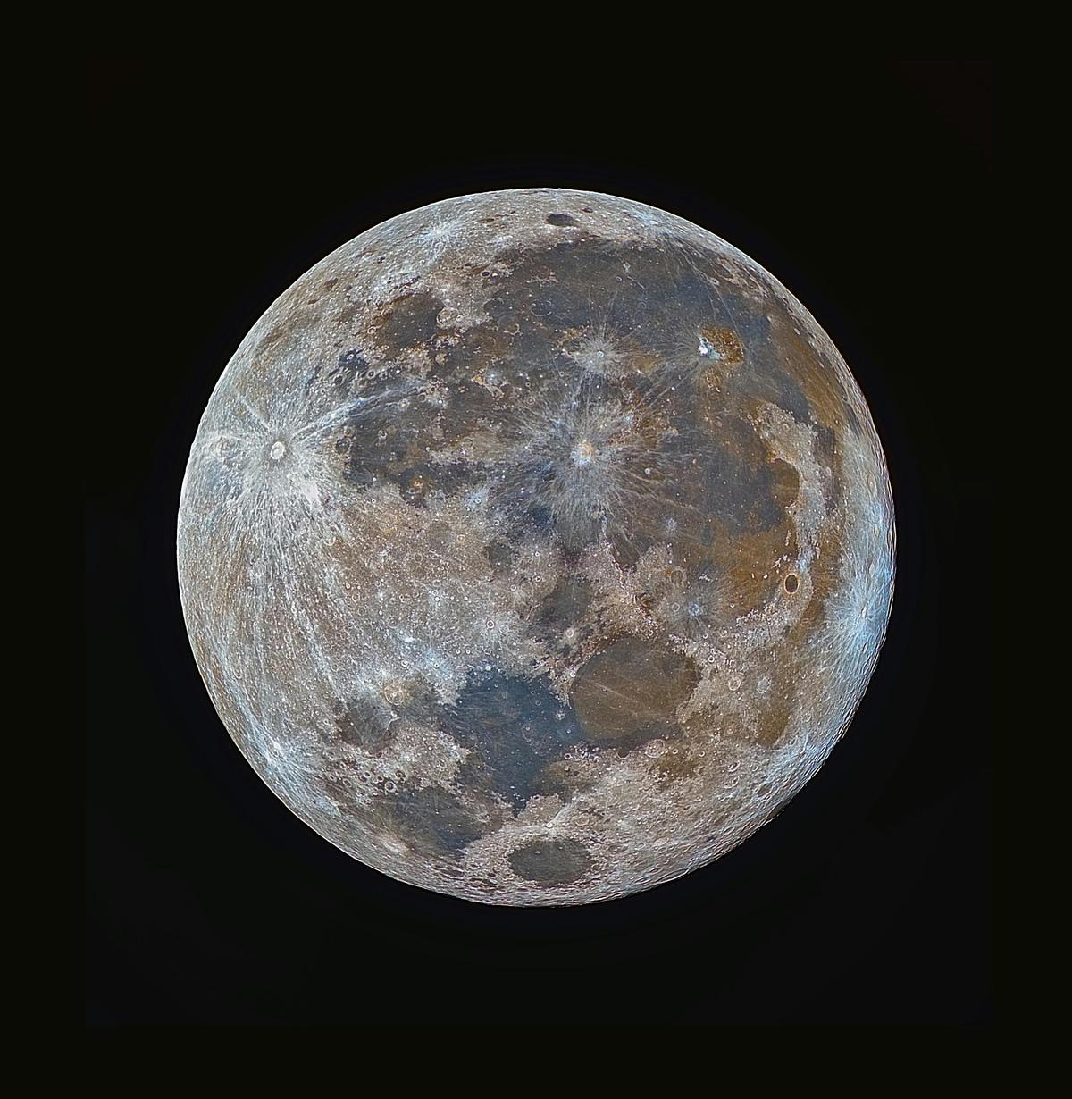 Mineral Moon imaged from the Sunshine Coast Hinterland