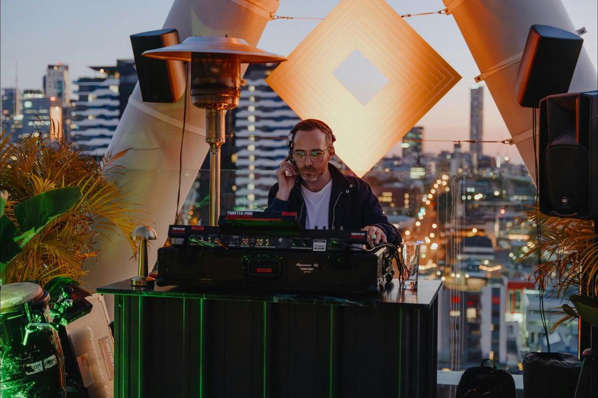 Soko's Live DJ Entertainment