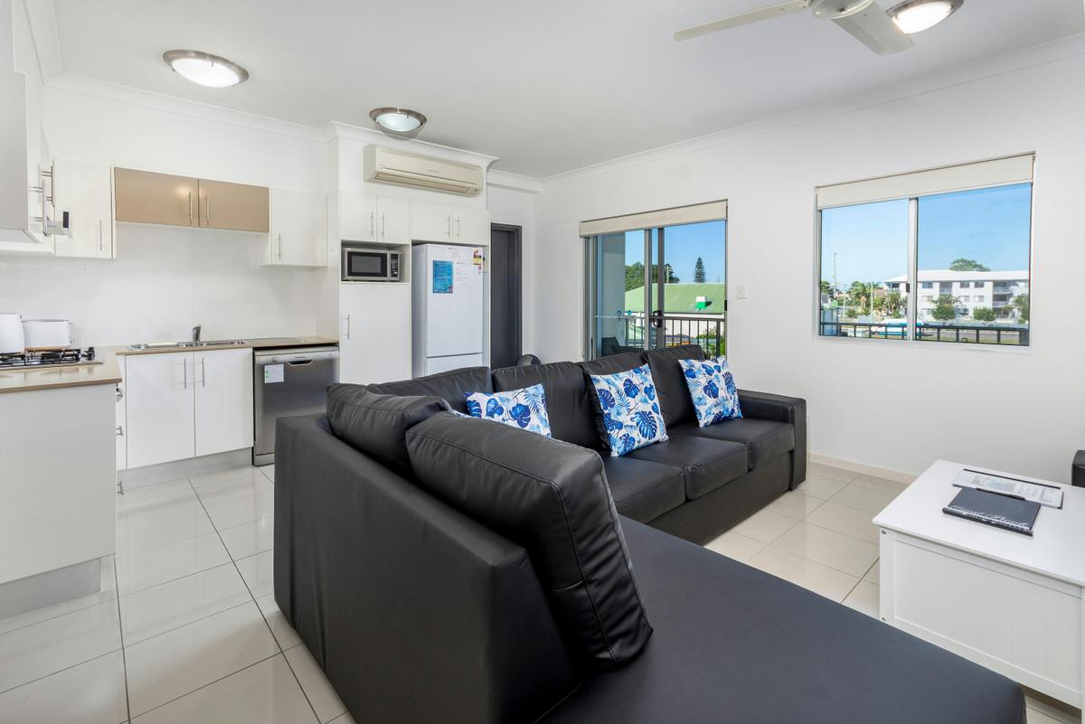 Lounge/kitchen area