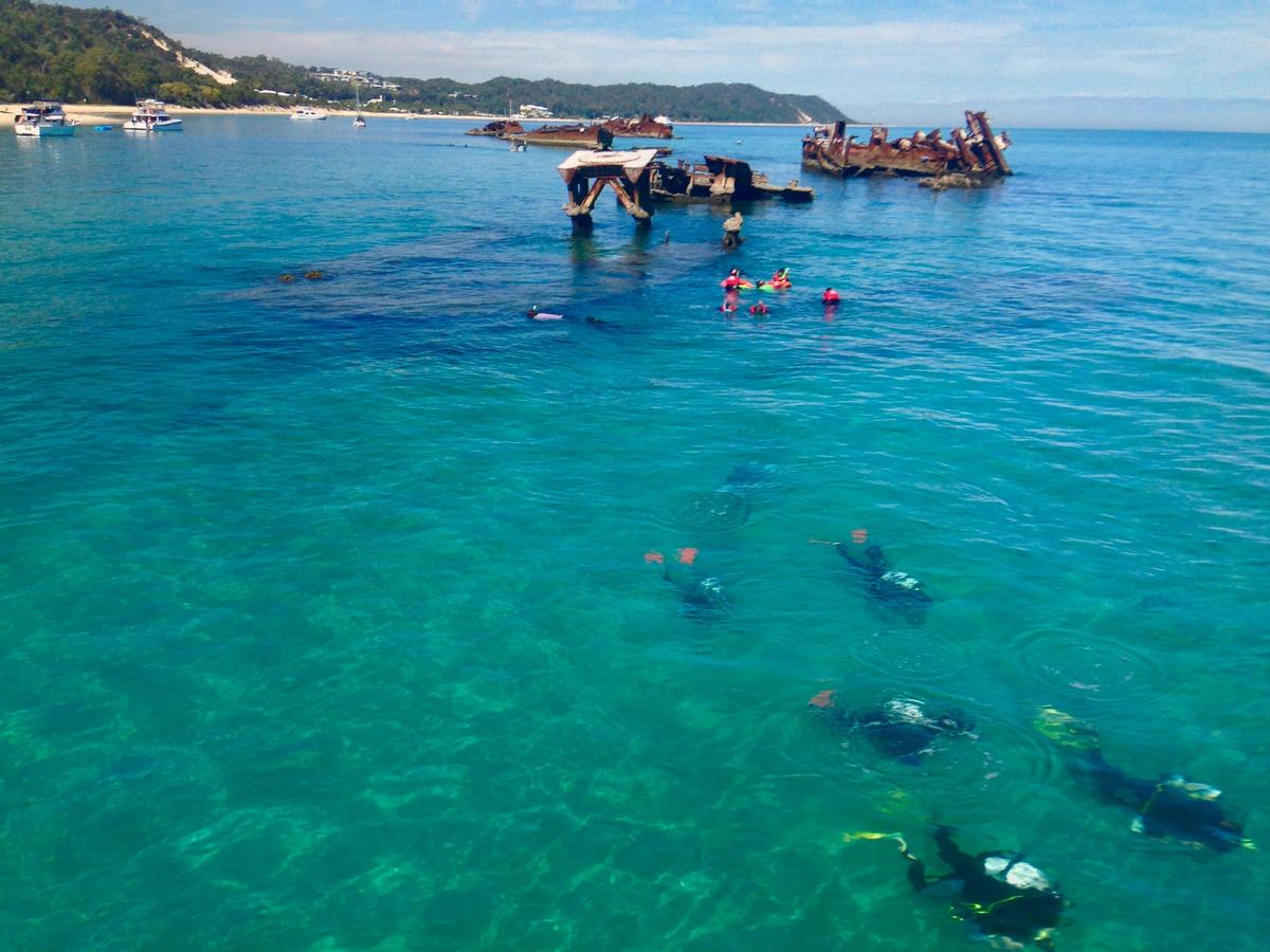 Tangatours - Moreton Island