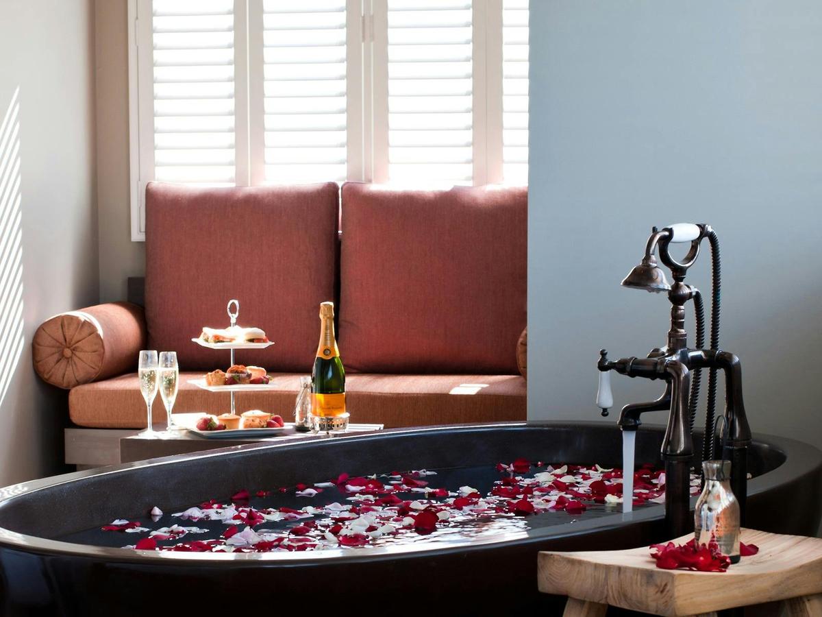 Bordeaux Suite