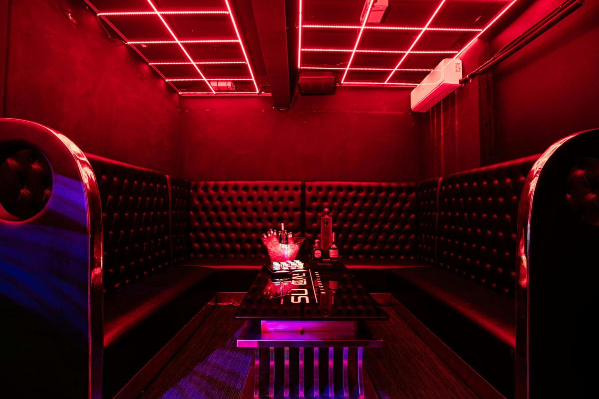 Su Casa VIP booth