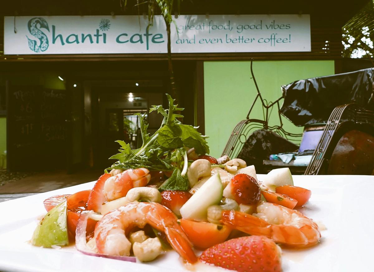 Thai Prawn Salad with rickshaw, Shanti Cafe, Mission Beach, Queensland
