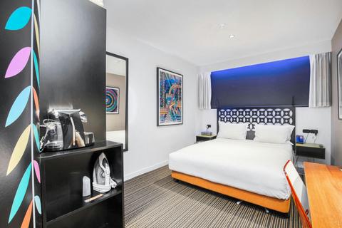 Hotel Queen